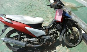 Polisi Serahkan 2 Tersangka Curas ke Kejari Sorong