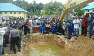 HUT Polairud, Polda PB Musnahkan Ratusan Botol Miras