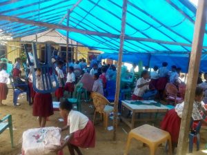 Sekolah Dipalang, Siswa SD YPK Waho Ujian di Tenda Darurat