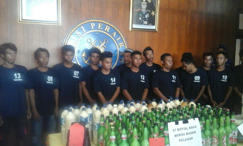 Para ABK Kapal Anugerah AS-01 yang ditangkap Polair Polda Papua Barat