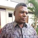 Johan Werfete, Ketua Dewan Adat Kaimana.