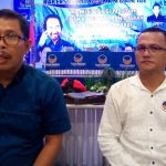 Ketua KSN DPP Partai NasDem, I Gusti Putu Artha (biru) dan Ketua KSN Partai NasDem Papua Barat, Ranley HL Mansawan (putih)
