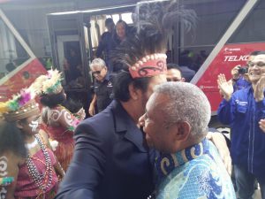 Gubernur PB Sambut Kedatangan Surya Paloh di Bandara DEO