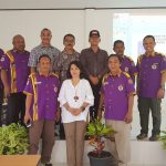 Sekjen bersama pengurus DPP IKA-UNIPA Manokwari Usai Menggelar Rapat Rutin di Manokwari, Minggu (27/5/2018)