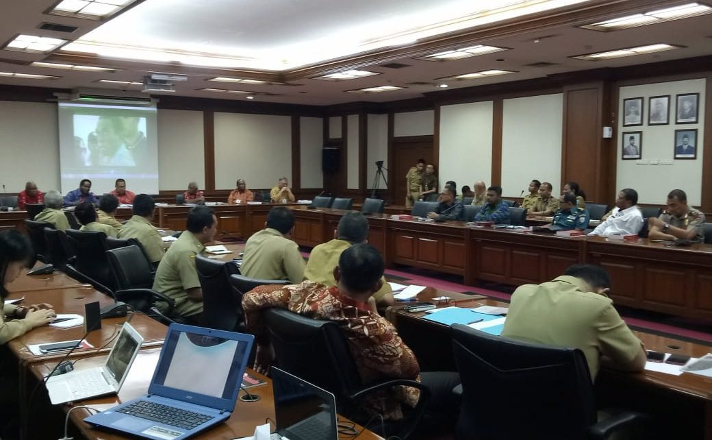 Tim Rekonsiliasi Penyelesaian Ibukota Maybrat Memaparkan Hasil Kerja Kepada Mendagri di Kantor Kemendagri, Jakarta, Senin (28/5/2018)