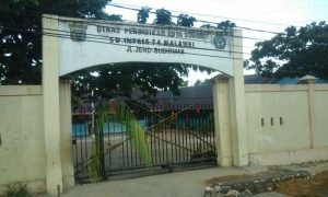 Kecewa Tak Dibayar, Pemilik Ulayat Palang SD Inpres 74