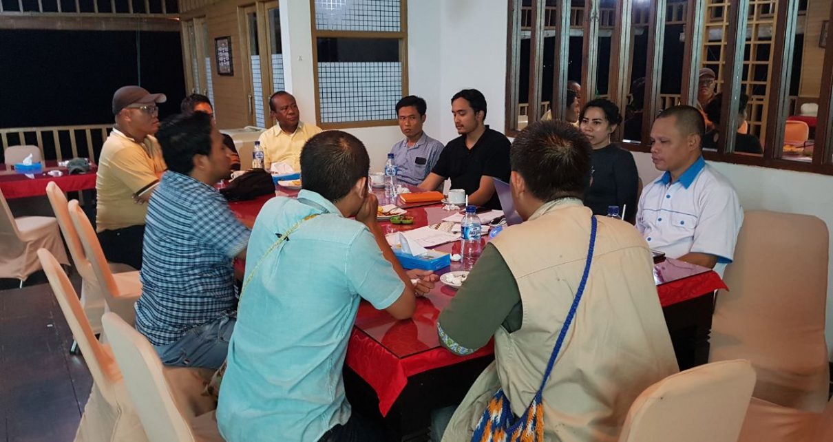 Rapat Perdana Pengurus Karateker KADIN Papua Barat di Restoran Mansinam Beach, Sabtu (2/6/2018)