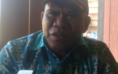 Yopie Silitubun, Kepala Dinas Ketahanan Pangan, Kabupaten Tambrauw. / (foto : Trisnah)