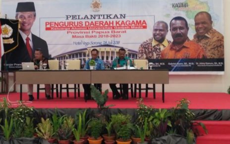 Rapat Kerja KAGAMA Papua Barat dipimpin langsung oleh ketua terpilih, Gabriel Asem./ (foto: dewi)