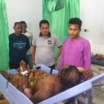 Kapolres Raja Ampat, AKBP Edy Setyanto Erning, SIK menjenguk korban kebakaran di RSUD Wisai, Minggu (22/7/2018)