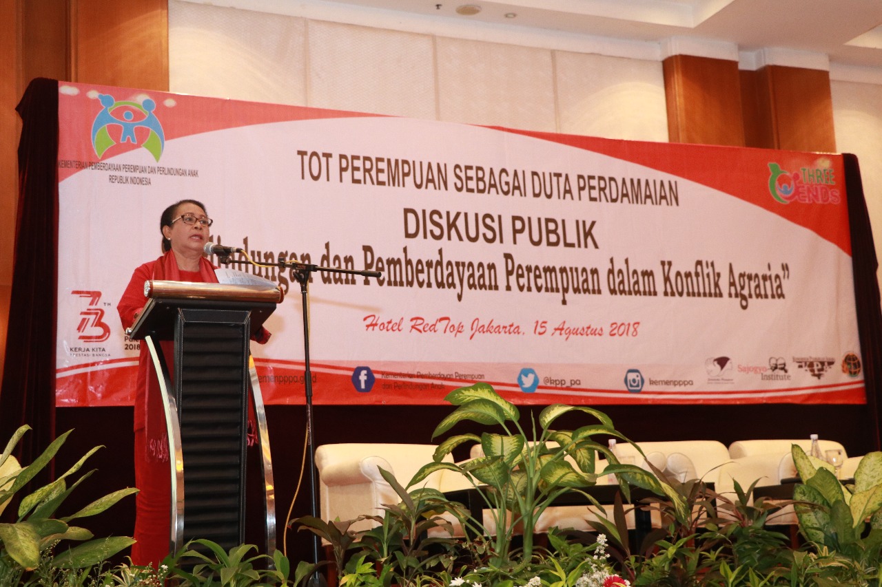 Yohana Yambise, Mentri Pemberdayaan Perempuan dan Perlindungan Anak