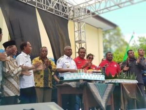 Gubernur Sebut Alumni SMU 2 Manokwari Ikut Bangun Papua Barat