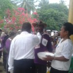 Rombongan Jemaat GKI Lahatroi Mamoribo Klasis Biak Barat saat berkunjung di Werur, Kabupaten Tambrauw/(foto: Trisatrisnah)