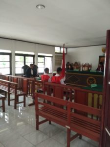 Memiliki 0,68 Gram Ganja, GB dan WAK Menjalani Sidang