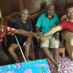 Ketua DAP Wilayah III Doberay, Paul Finsen Mayor bersama tokoh masyarakat Papua memberikan keterangan pers, Jumat (7/9/2018