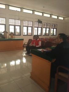 Manuel Divonis 10 Bulan, Sedangkan Jhon 8 Bulan Penjara