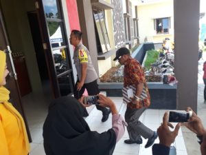 Giliran Bupati Pegaf Penuhi Panggilan KPK