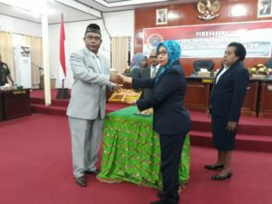 Bupati R4 Serahkan Dokumen RAPBD Tahun 2019