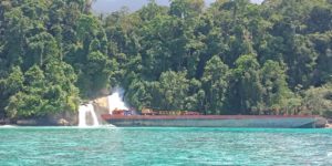 Merusak Wisata Air Terjun Kiti-kiti Penghuni Kapal Puma 7 Harus Diproses Hukum
