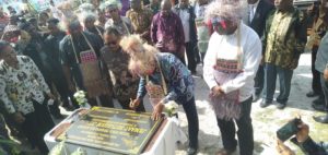 Gubernur PB Resmikan Gereja GPI Kampung Jitmau Maybrat