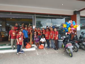 GBI Rock Manokwari Gelar Christmas Gift On The Spot Jangkau Kaum Disabilitas