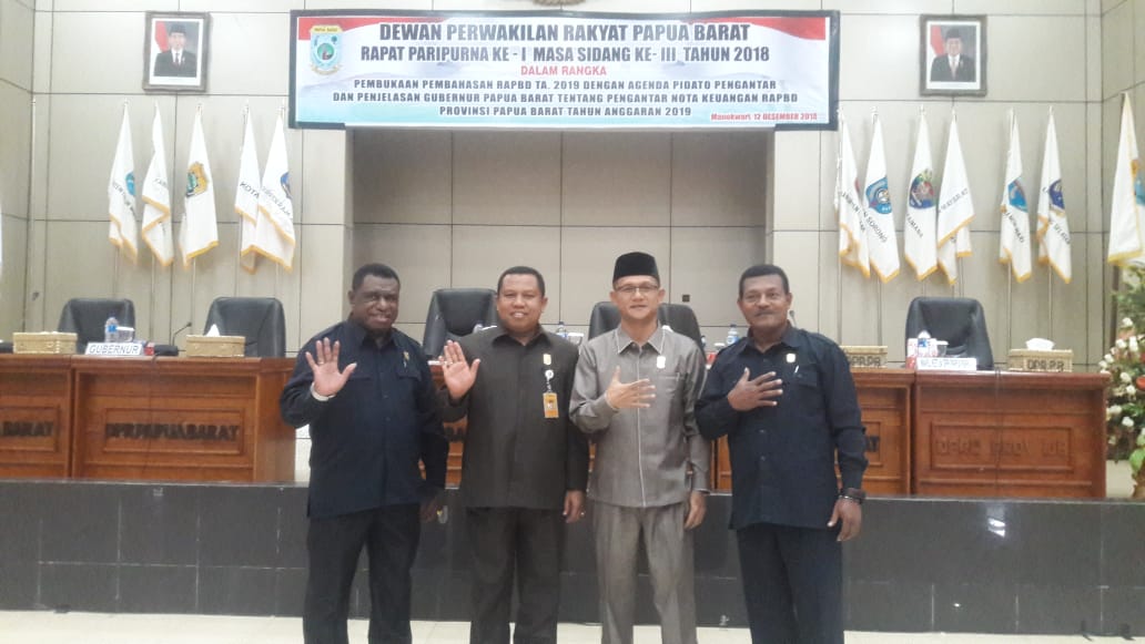 Pimpinan dan Anggota Fraksi NasDem DPR Papua Barat