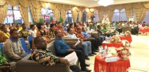 Hikmat Natal Mempererat Tali Kasih KAGAMA Papua Barat