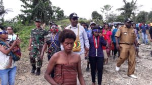 Bupati Sagrim Perintahkan Segera Bangun Gedung Sekolah SD di Distrik Aifat Timur Jauh