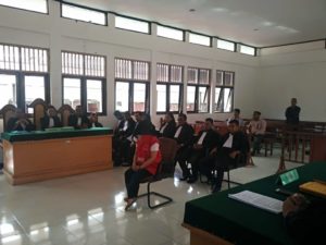 Meski Terjadi Debat Alot Hadirkan Saksi AW, JPU Tetap Bacakan Tuntutan