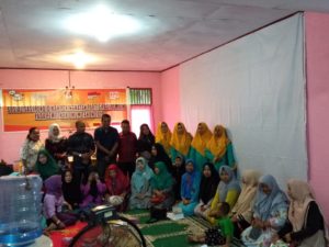 Sasar Pemilih Perempuan, KPU R4 Sosialisasikan Majelis Taklim Cara Mencoblos