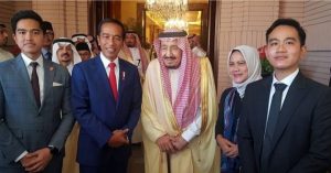 Sebelum Umrah Jokowi Penuhi Undangan Raja Salman di Arab Saudi