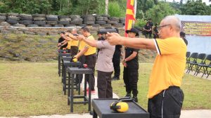 Polda Papua Barat Gelar Lomba Menembak Perdana di Adhi Pradhana