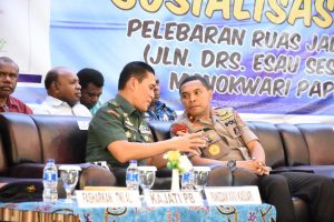 Kapolda Herry Nahak Dukung Pelebaran Jalan Nasional di Manokwari