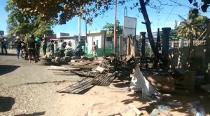 Pasca Penemuan Mayat, Situasi di Halte Dom Dan Sorpus Mencekam
