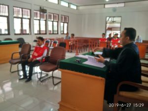Miliki Ratusan Paket Ganja, AAT Dituntut 6 Tahun Penjara