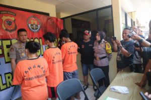 Sadis..!! Ternyata Pembunuh Gadis Belia Di Sukabumi, Sang Ibu Angkat dan 2 Kakak Beradik