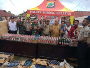 Polres Sorsel Musnahkan Ribuan Botol Miras Hasil Tangkapan 5 Bulan