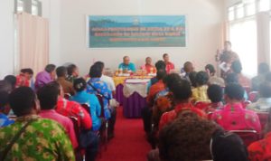 Pemda Raja Ampat Serahkan SK RT-RW Se- Distrik Kota Waisai
