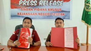 Kejari Fakfak Tahan PPK Proyek Rumah Guru SDN Urat
