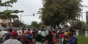 Isu Dikeluarkan 13 Warga Yang Dikarantina Dari RS Menuai Aksi Palang Jalan