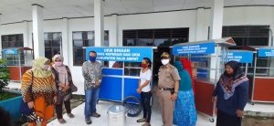Pelaku UKM di 4 Distrik Ini Dapat Bantuan 40 Unit Gerobak