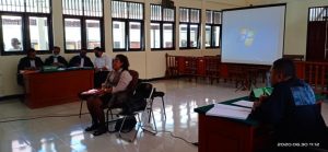 Korban Penganiayaan Mantan Kapolsek Sorong Barat Bersaksi Di Persidangan