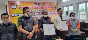 Kejari Sorong Tanda Tangan MoU Perdata TUN Bersama KPU Raja Ampat Dan Sorsel