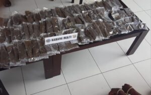 Dua Pengedar Ditangkap Beserta Barang Bukti 2,2 Kg Ganja
