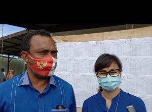 Abdul Faris Umlati Bersama Istri Nyoblos Di TPS 06