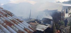 Enam Unit Rumah Di Jalan Jendral Sudirman Hangus Terbakar