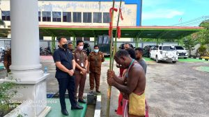 Perwakilan Anak Adat Mendatangi Kejari Sorong Pertanyakan Penanganan Kasus Pusling