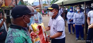Koarmada III Sorong Berikan Bantuan Bagi Korban Gelombang Ekstrim