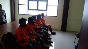 JPU Tuntut Eksekutor Serta Penyerang Posramil Kisor Seumur Hidup dan 20 Tahun Penjara