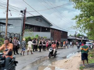 Rumah Kos Milik Hendrik Sitorus Dirusak Sekelompok Orang